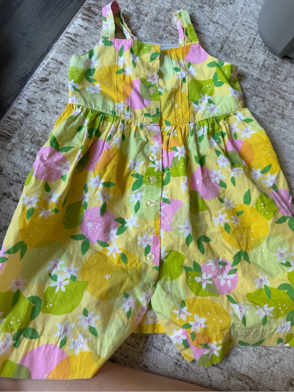 Lilly Pulitzer size 4 Girls' Yellow Floral Button-Front Sundress